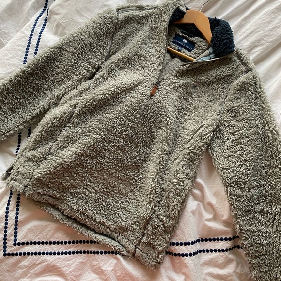 ☁️ The Southern Shirt Co Sherpa Pullover with Pockets - Picture 2 of 8
